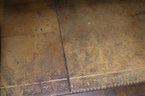 A pedestal desk, W.122cm